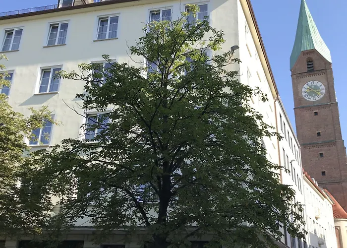 Hotel Der Tannenbaum München